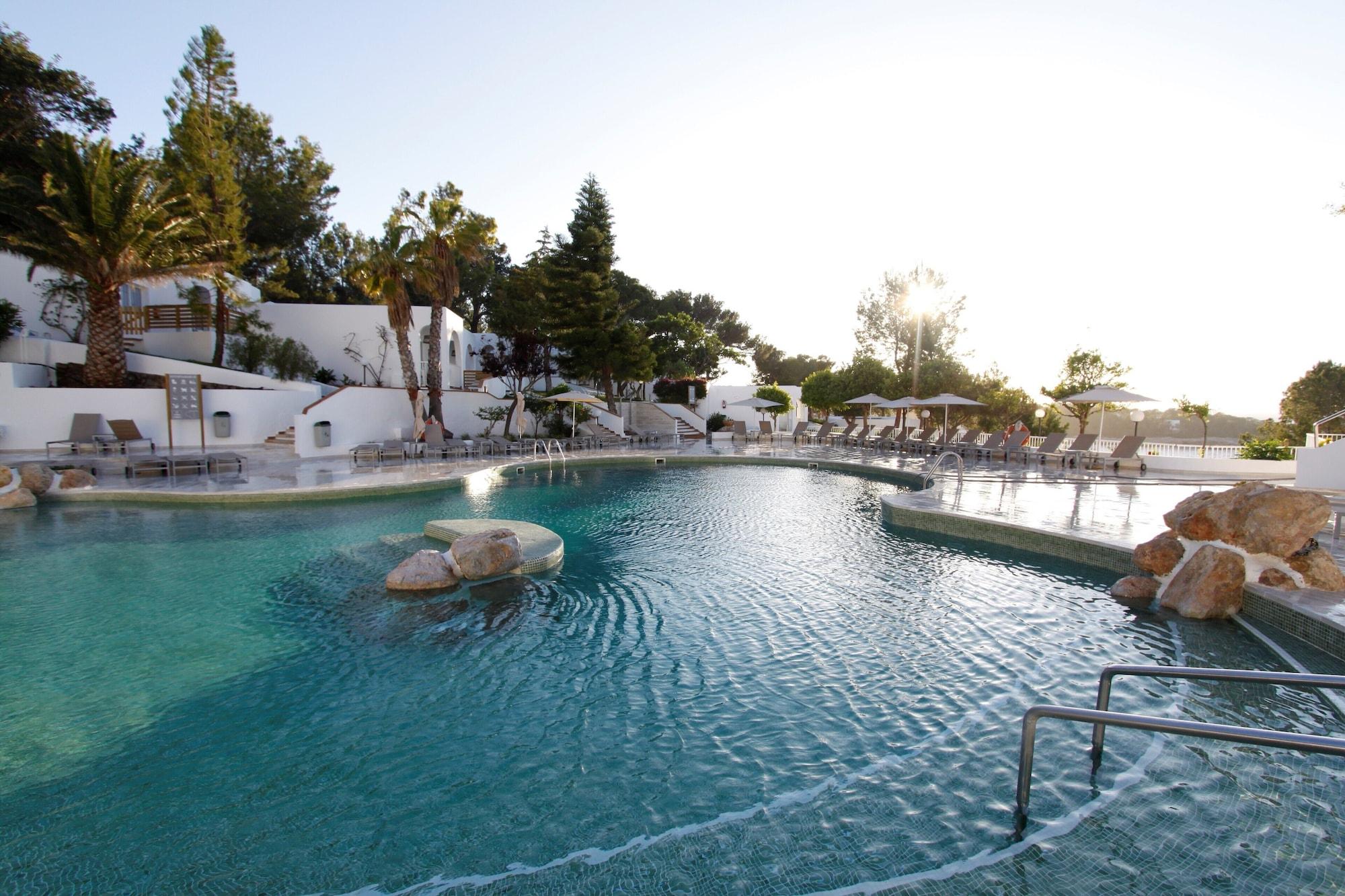 Bg Portinatx Beach Club Hotel Eksteriør billede