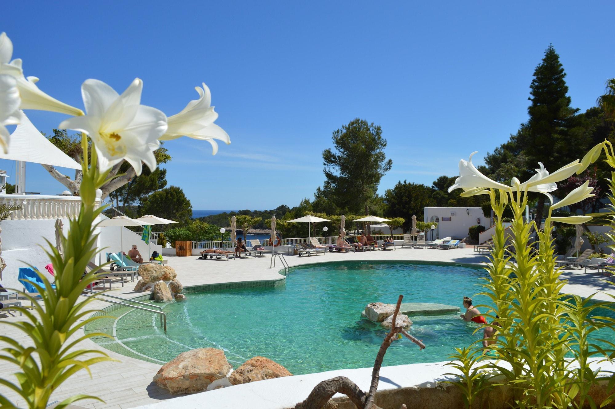 Bg Portinatx Beach Club Hotel Eksteriør billede